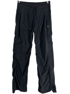 Lululemon Studio Pant No Liner
Black outdoors active wear lounge sz 6